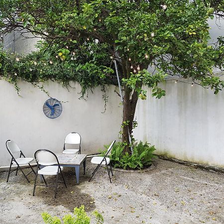 Hostal Aqui Me Quedo San Pedro Sula Bagian luar foto