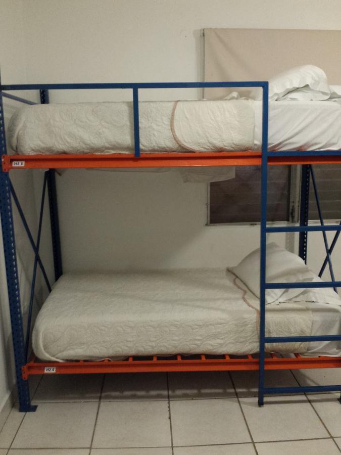 Hostal Aqui Me Quedo San Pedro Sula Bagian luar foto